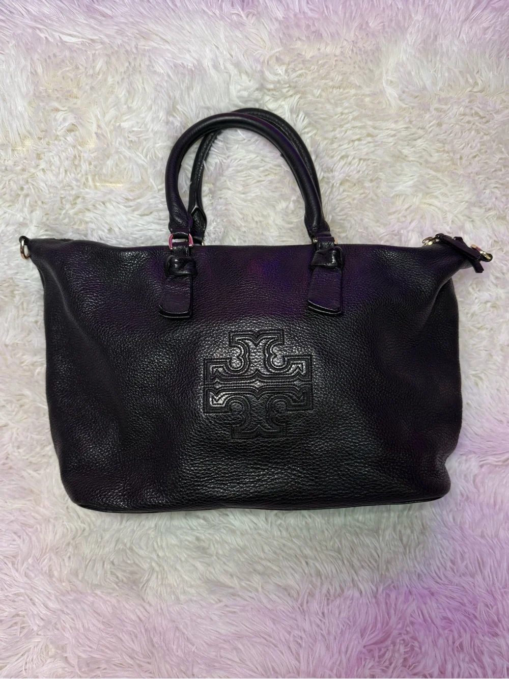 Tory Burch Thea Medium Black Slouchy Pebbled Leather Satchel Embossed Logo Gold